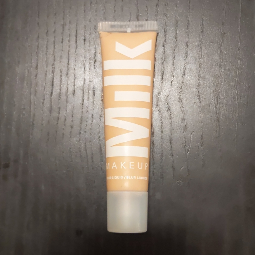 Milk makeup blur liquid matte foundation in light